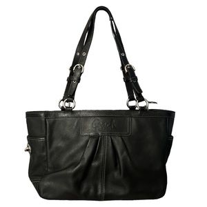 COACH Ashley Black Leather Shoulder Bag Used in Excellent  Condition !!!!